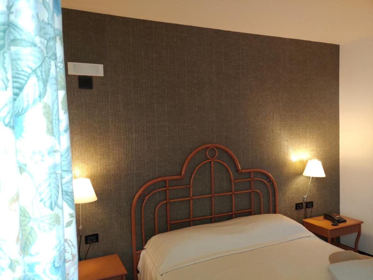 Locanda Del Boscogrande Montegrosso dʼAsti Dış mekan fotoğraf
