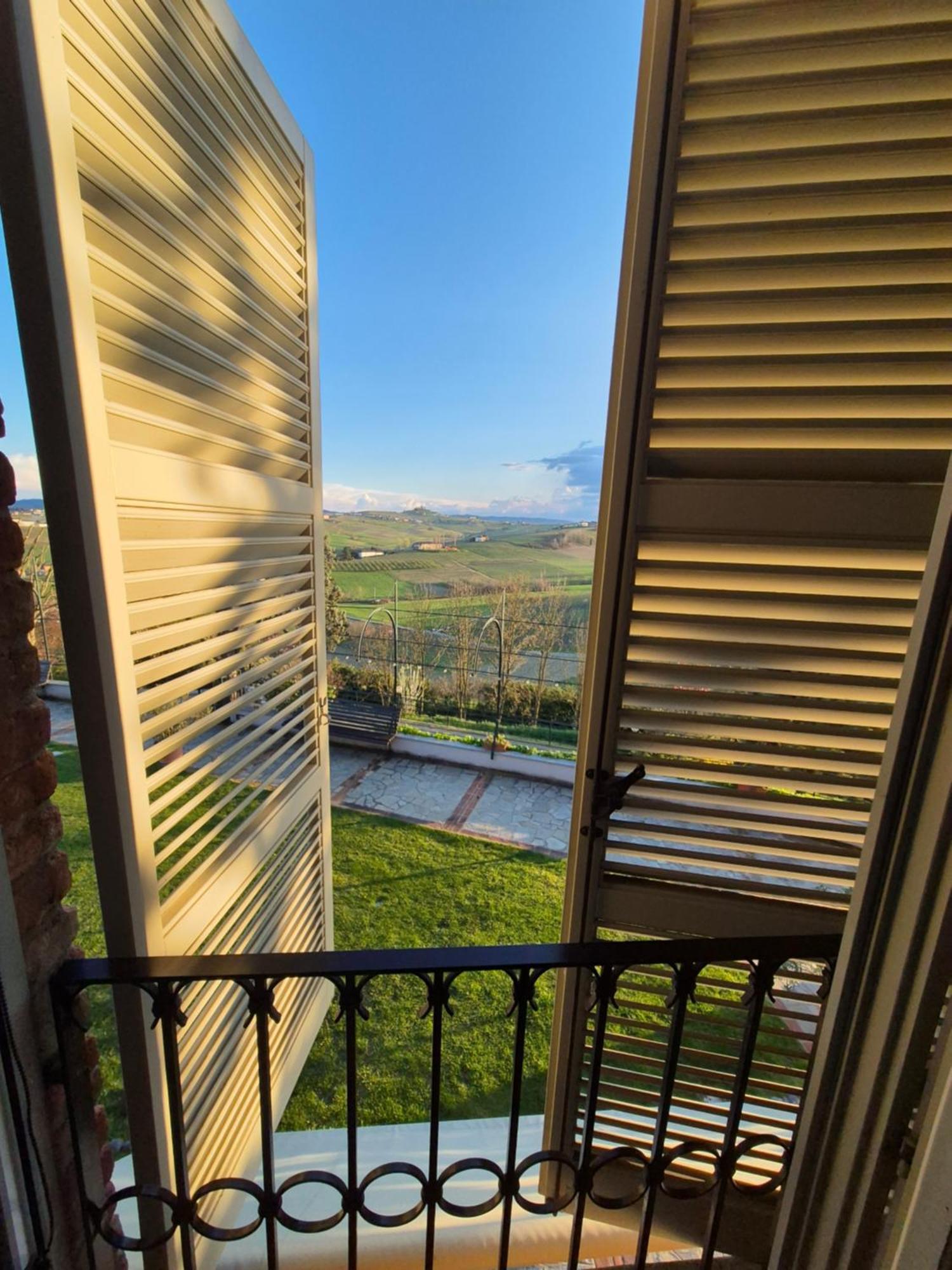 Locanda Del Boscogrande Montegrosso dʼAsti Dış mekan fotoğraf