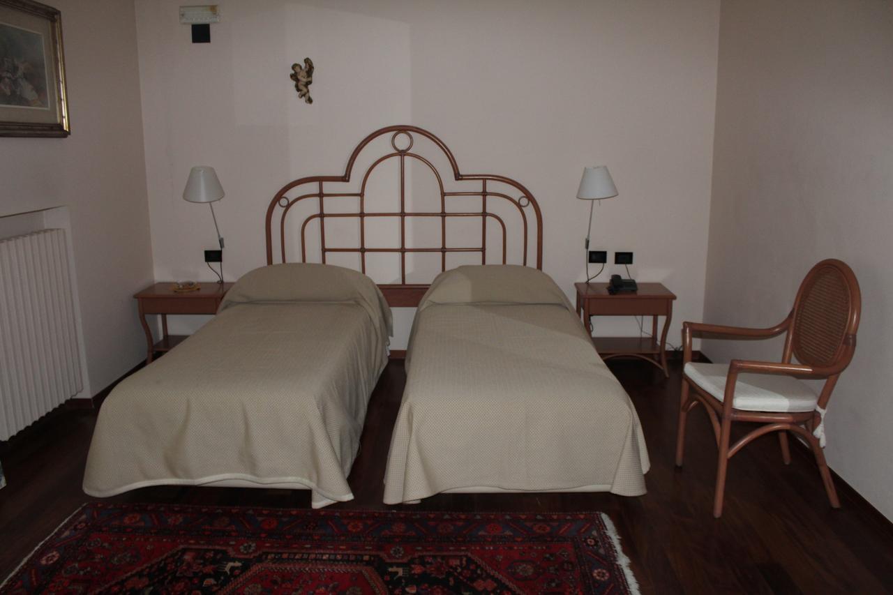Locanda Del Boscogrande Montegrosso dʼAsti Dış mekan fotoğraf