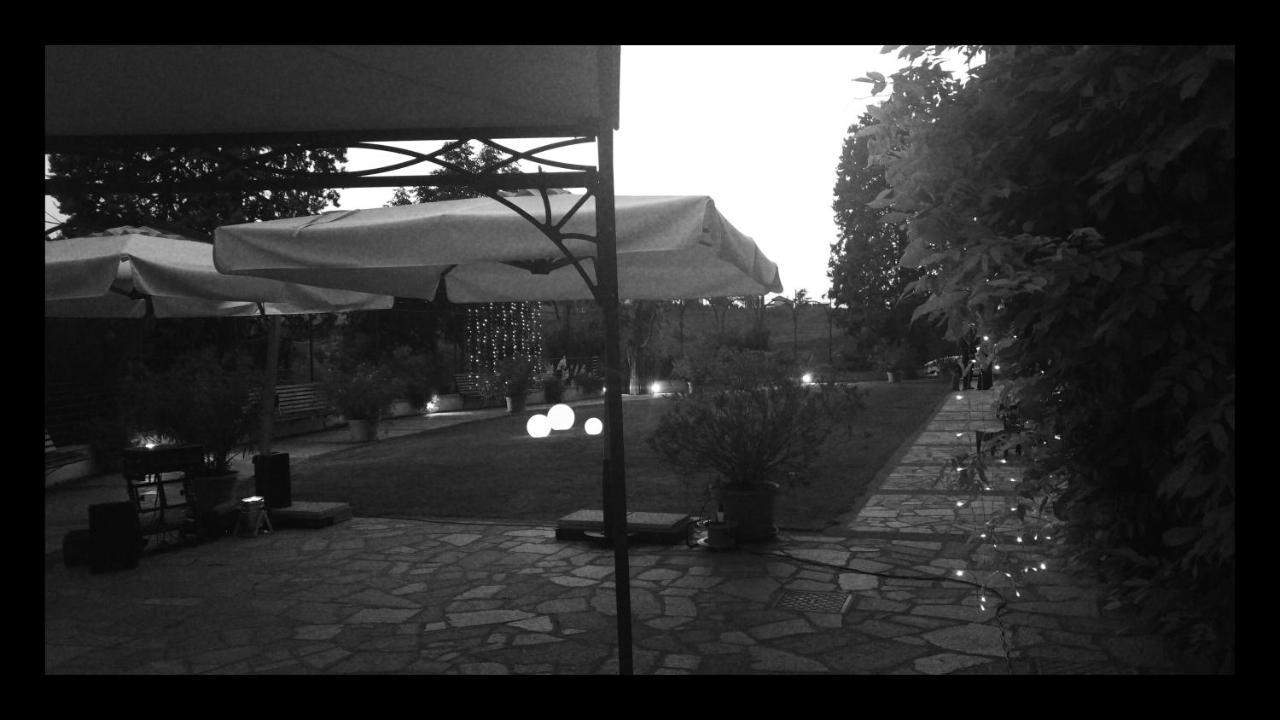 Locanda Del Boscogrande Montegrosso dʼAsti Dış mekan fotoğraf