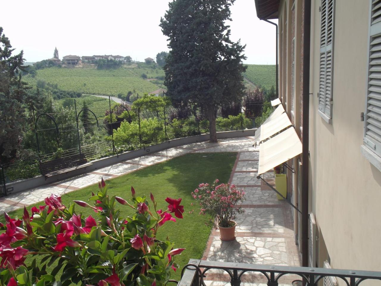 Locanda Del Boscogrande Montegrosso dʼAsti Dış mekan fotoğraf